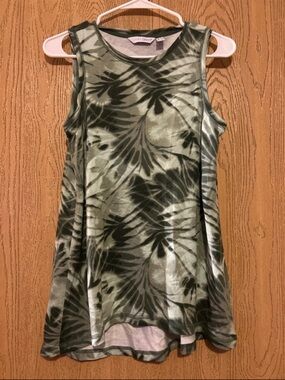Sport Savvy Olive Tie-Dye Tank Top